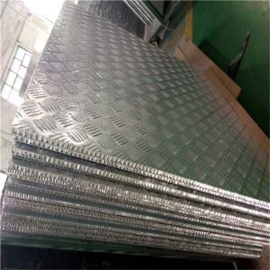 "Non Skid Aluminium" korio plokštės, skirtos laiptų grindims